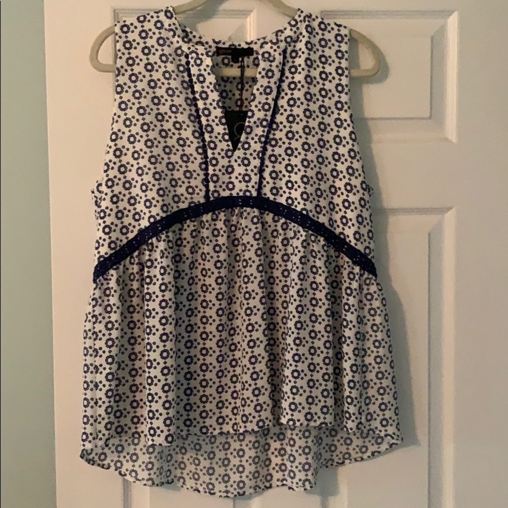 Gibson ruffle bottom blouse